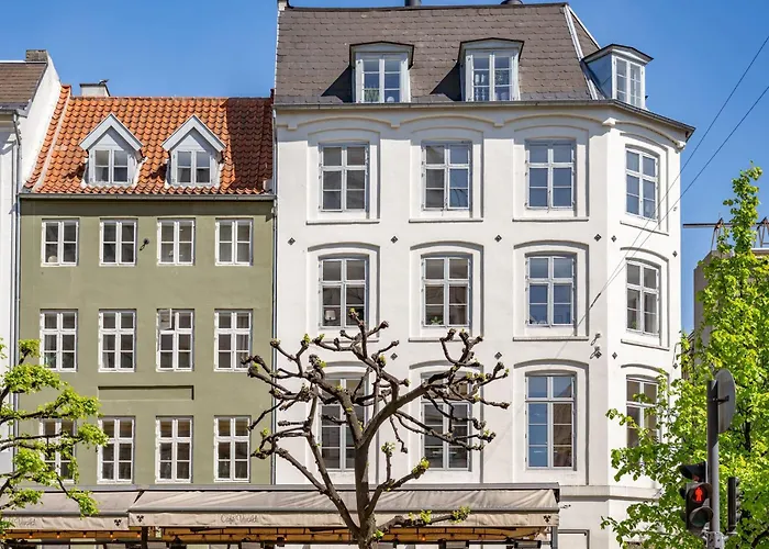 公寓 Regent 16- Bright In Center *